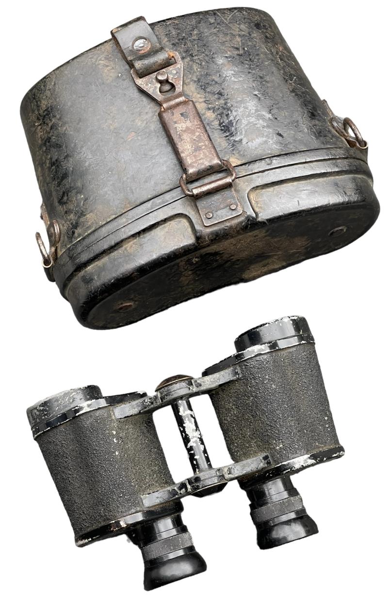 Wehrmacht 6x30 Binoculars in Bakelite Case