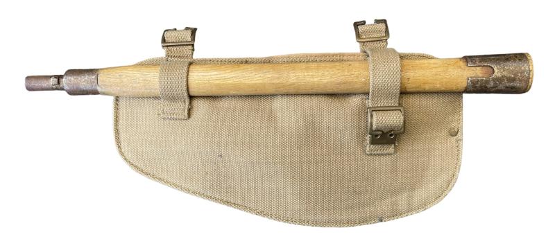 British WW2 Entrenching Tool in Pouch