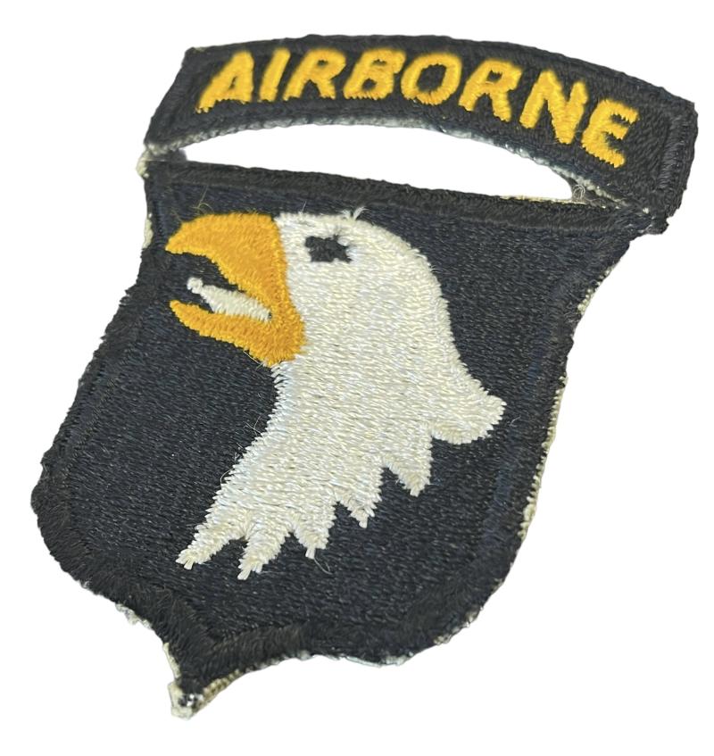 US WW2 101th Airborne Division Patch (White Tongue)