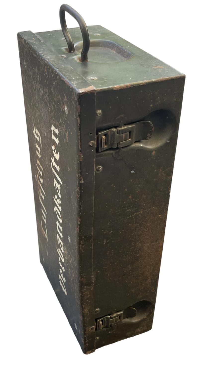 Luftschutz Verband Kasten (Vehicle Bandage Case)
