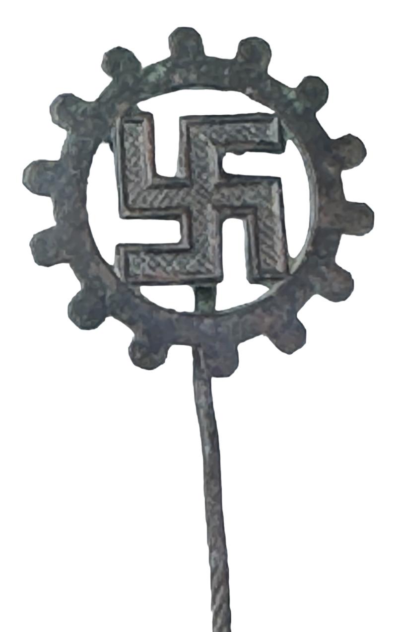 DAF Stickpin (Deutsche Arbeids Front)