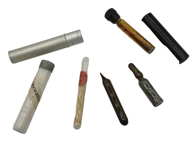 Wehrmacht medical tubes & packages