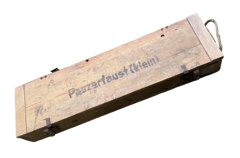 Panzerfaust Klein wooden transport case
