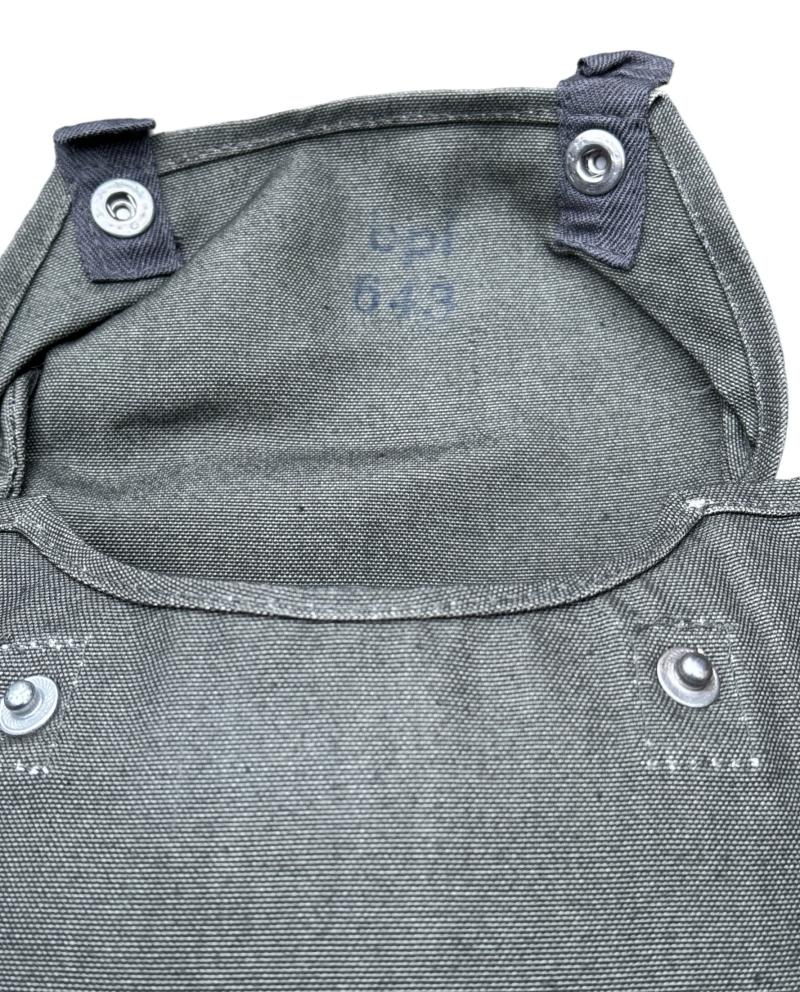 Wehrmacht Gascape Pouch
