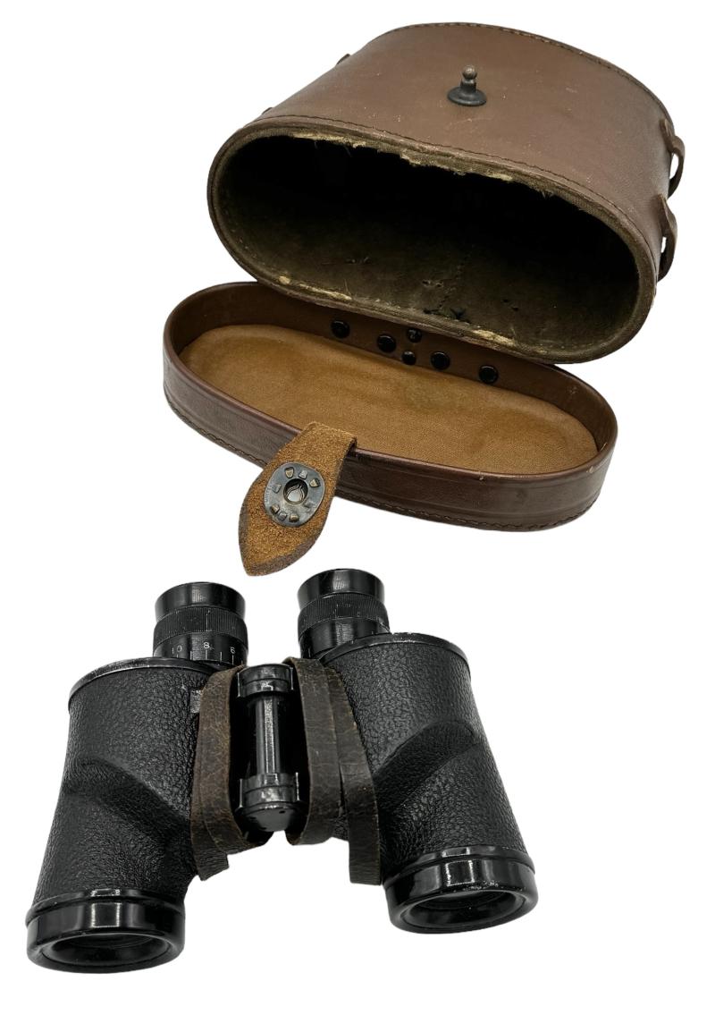 US WW2 Binoculars in Brown leather Case
