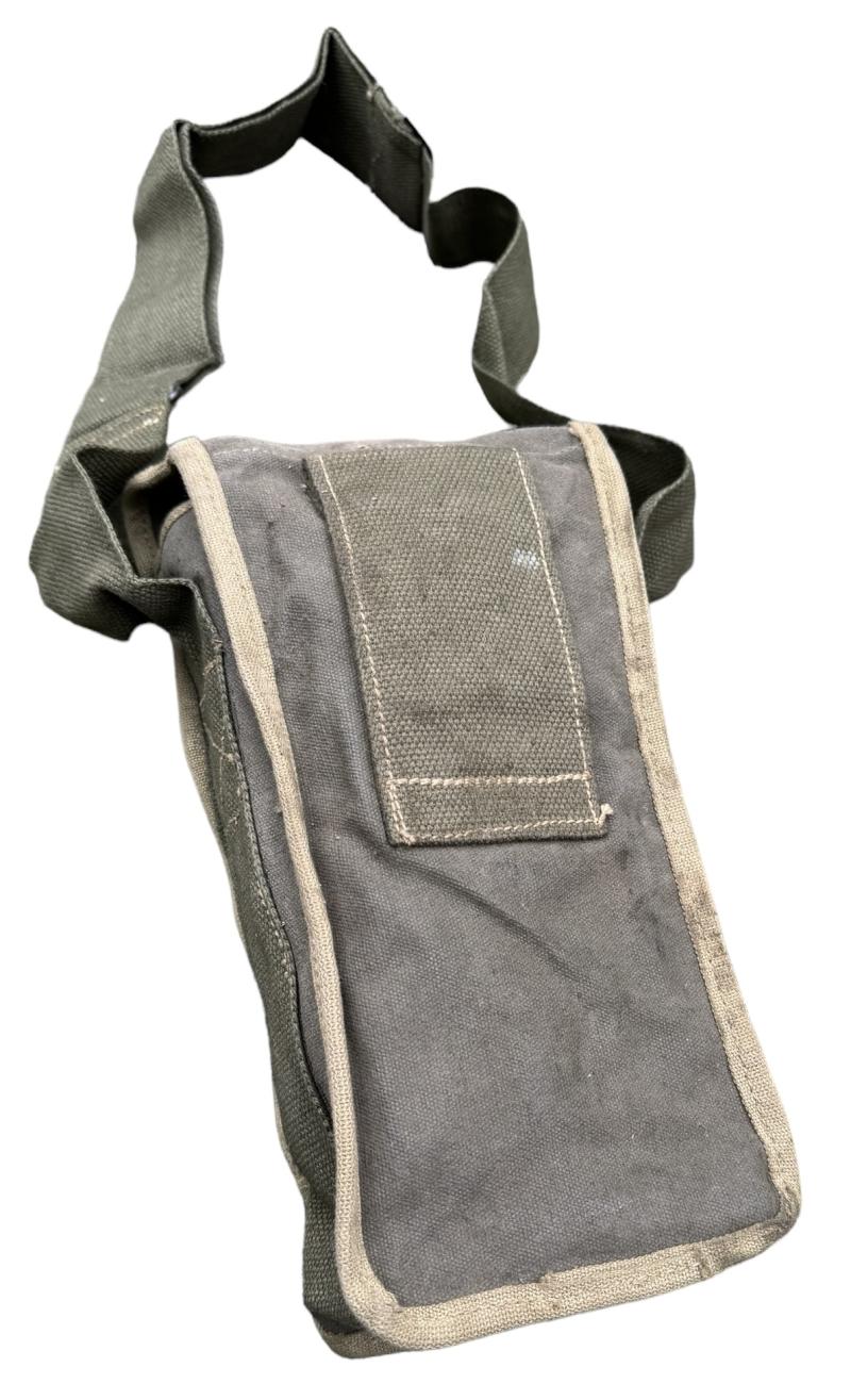 US WW2 M3 Grease Gun Magazine Pouch