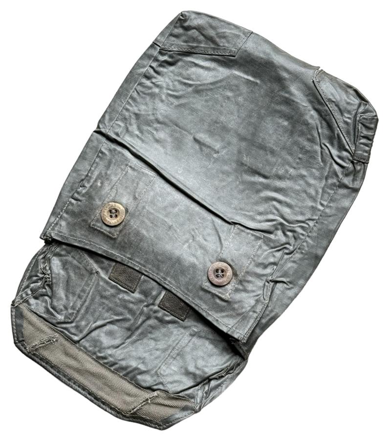Wehrmacht rubberized Gascape Pouch