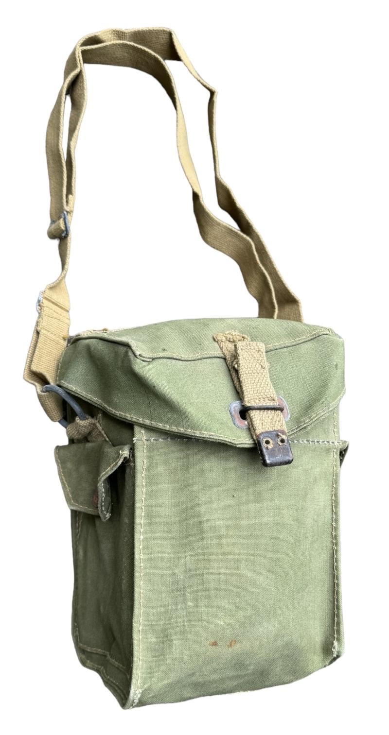 British WW2 second model Gasmask Bag.