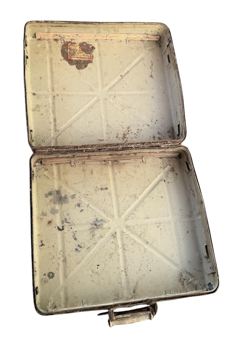 Barnfound Luftwaffe 3,7cm Flak Grenade Case
