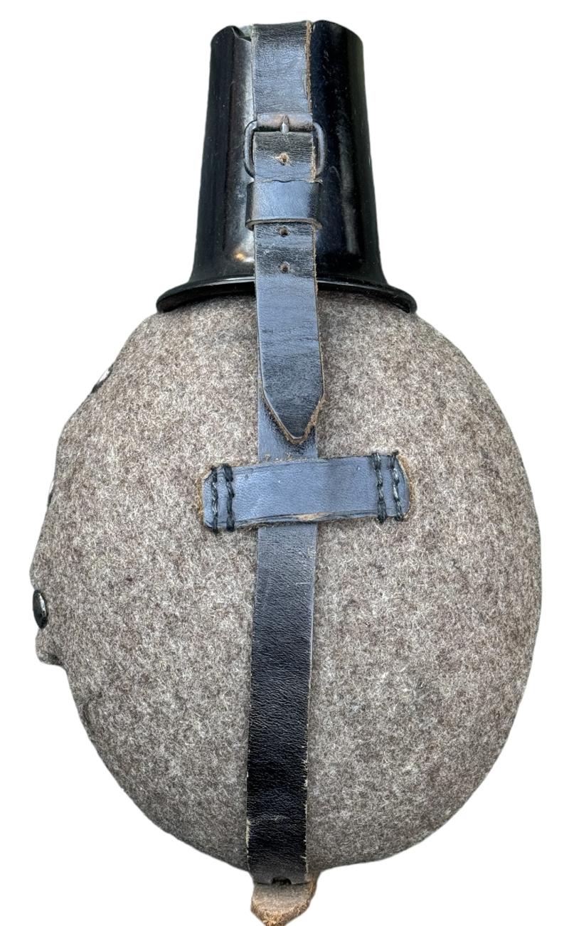 Wehrmacht M31 Canteen
