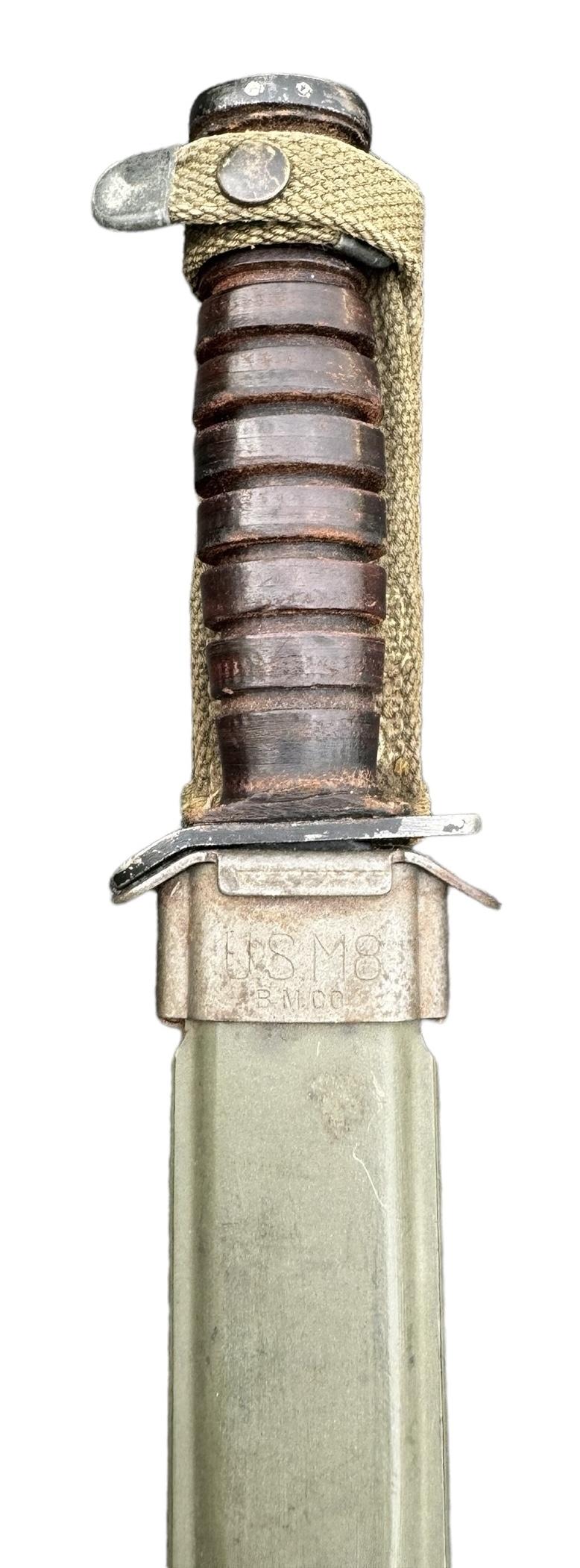 US WW2 M3 Combat Knife in US WW2 M8 Scabbard