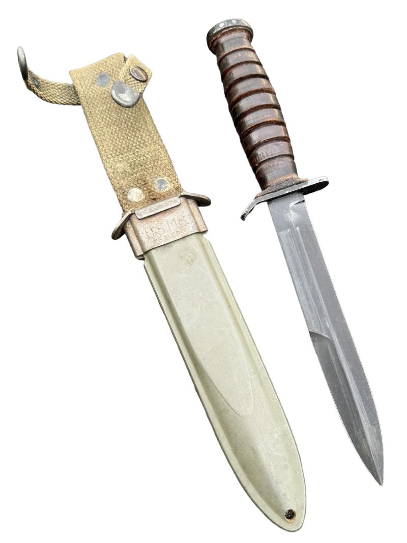 US WW2 M3 Combat Knife in US WW2 M8 Scabbard