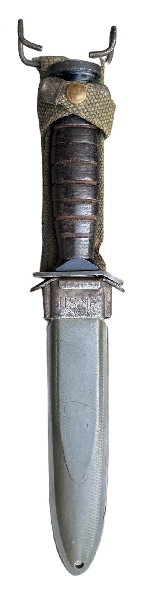 US WW2 2nd Model M3 Combat Knife in US WW2 M8 Scabbard