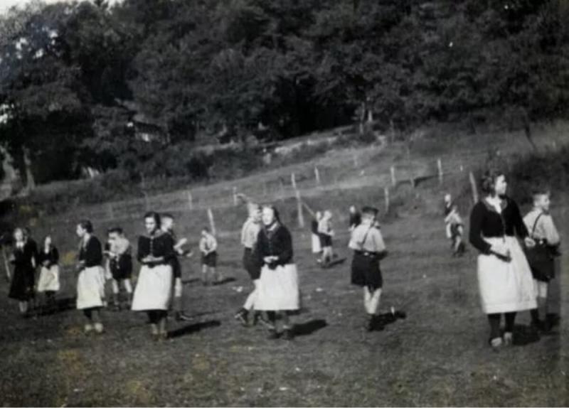 BDM Bund Deutscher Mädel (BDM) Berchtesgaden Trachtenjacke.