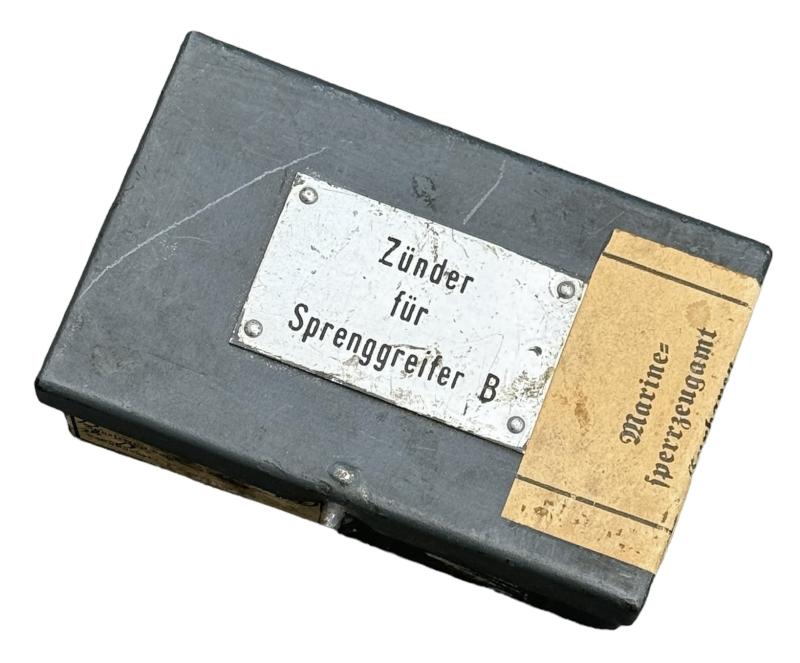 Kriegsmarine metal Fuse Case (Sprenggreifer B)