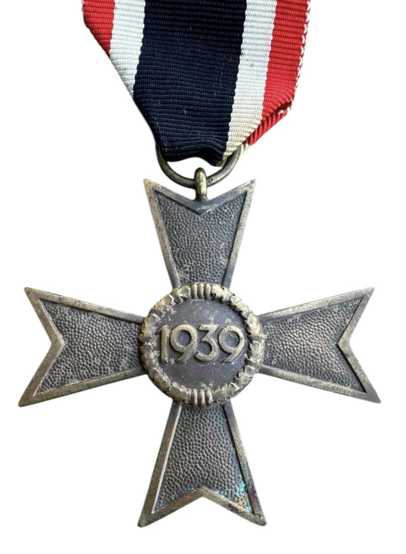 Kriegs Verdienste Kreutz (War Merrits Cross) 1939 without Swords