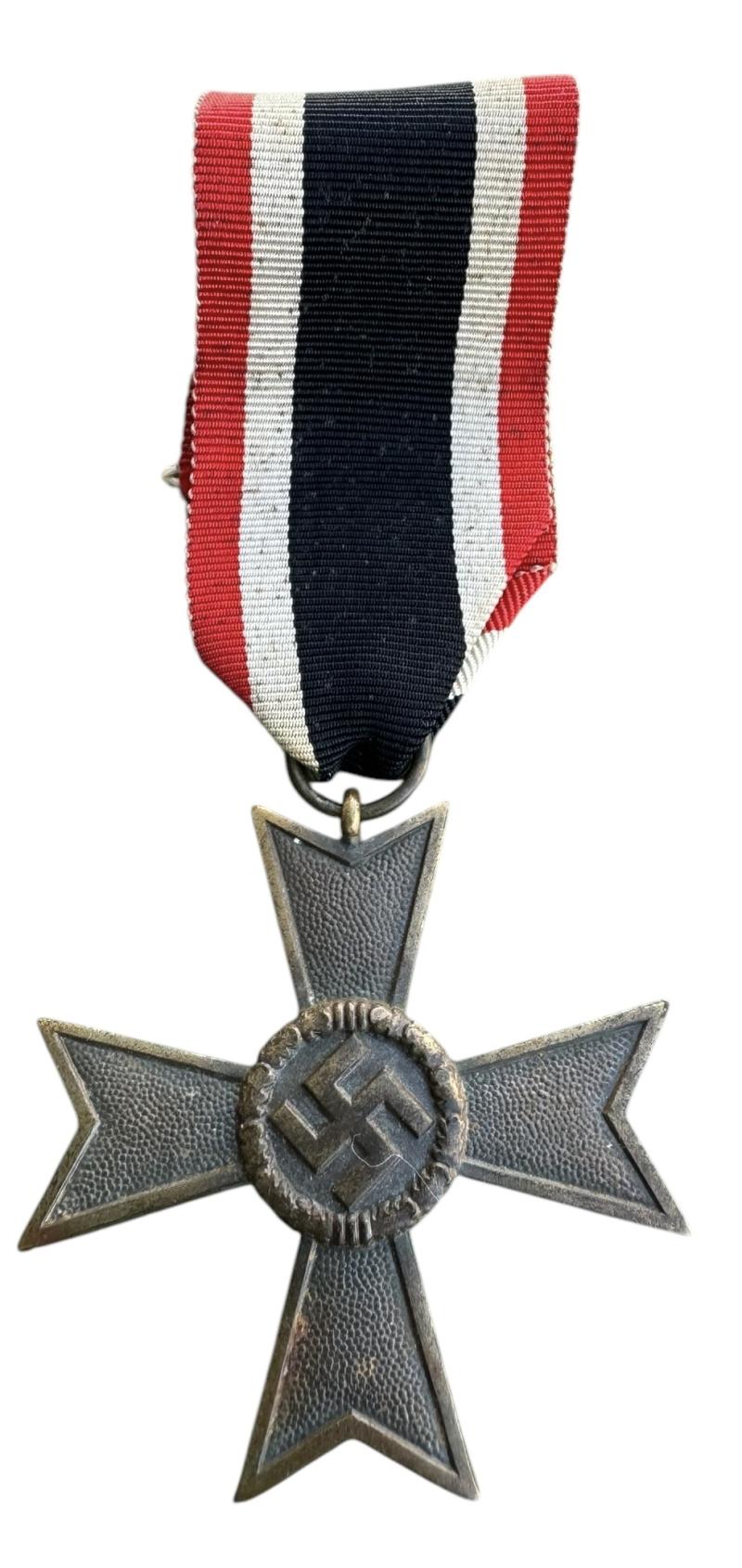 Kriegs Verdienste Kreutz (War Merrits Cross) 1939 without Swords