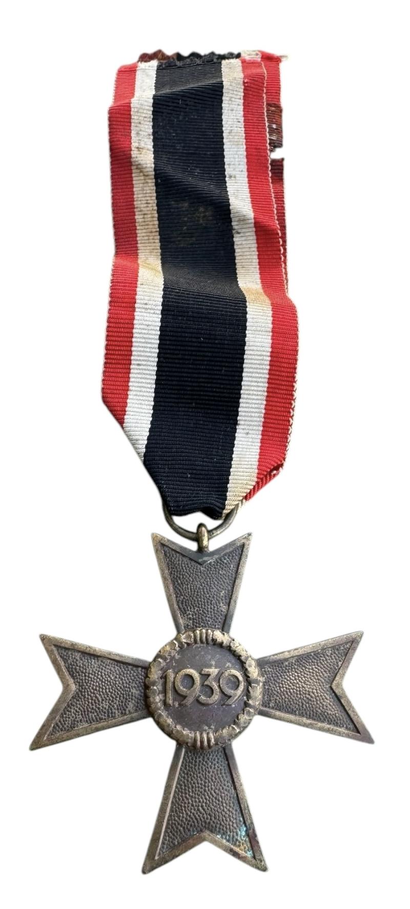 Kriegs Verdienste Kreutz (War Merrits Cross) 1939 without Swords