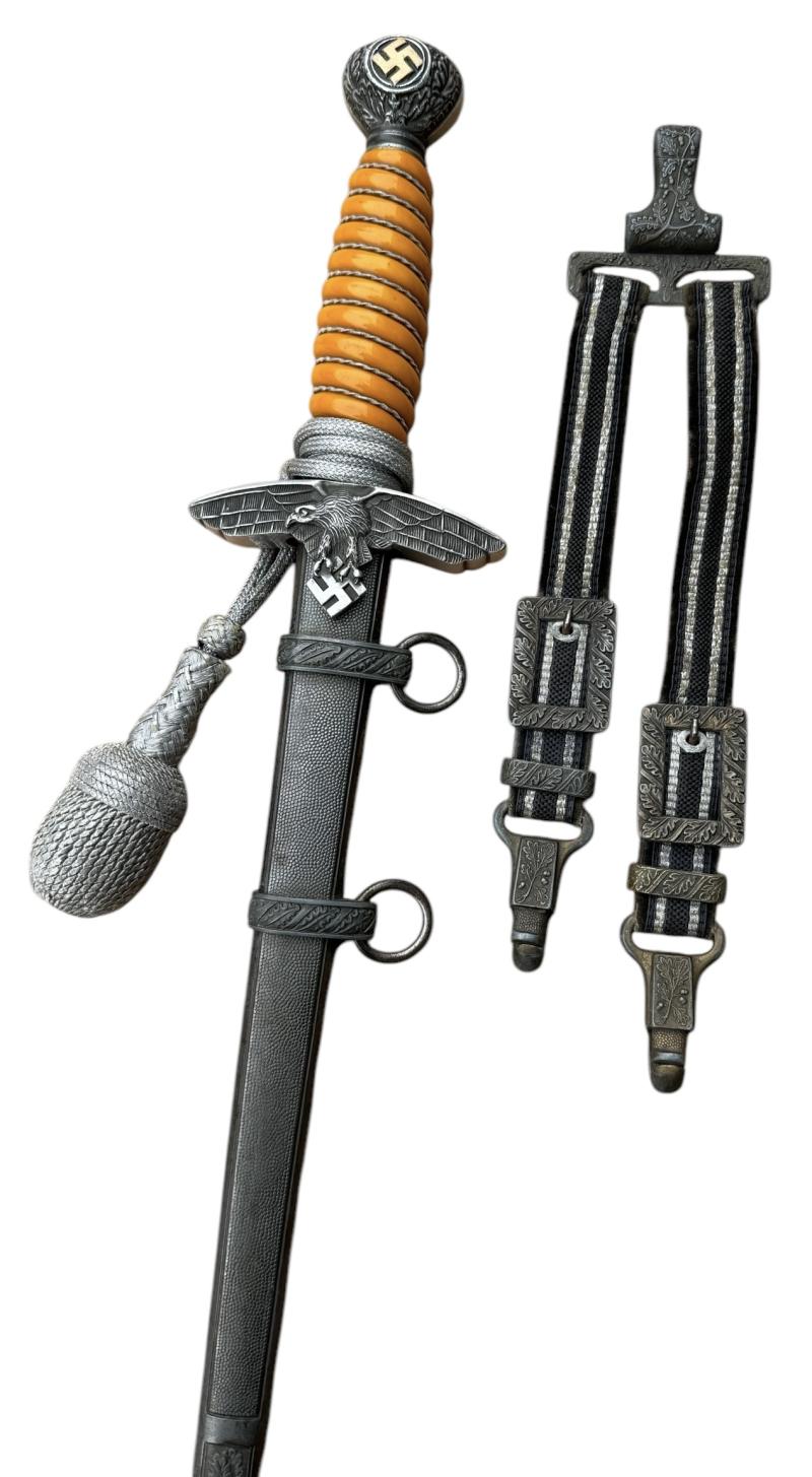 Luftwaffe Officers Dagger with Porte Pé and Hangers