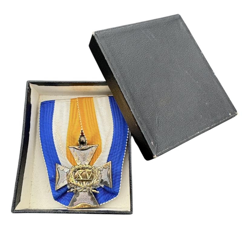 Dutch pre WW2 Loyal Service Medal for Officers in Case
