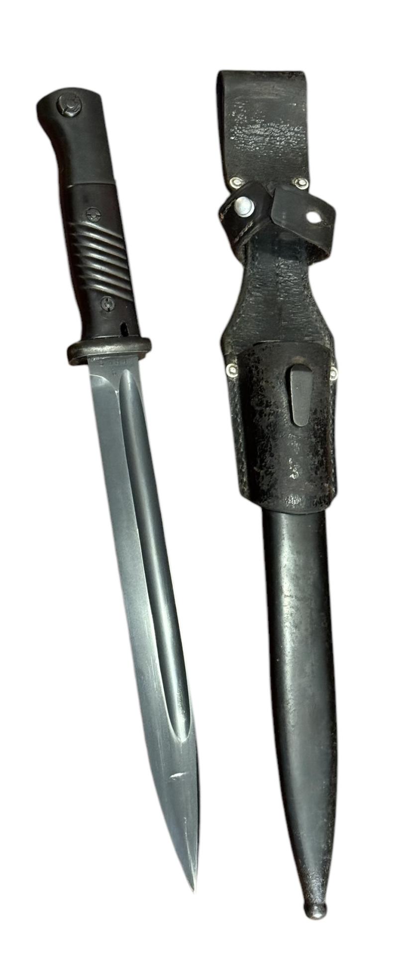 K98 Bayonet with matching numbers and Frog