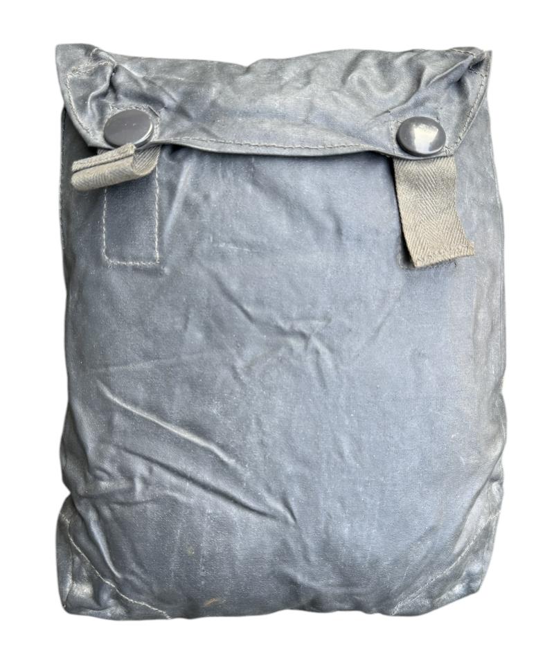 Wehrmacht rubberized Gascape Pouch