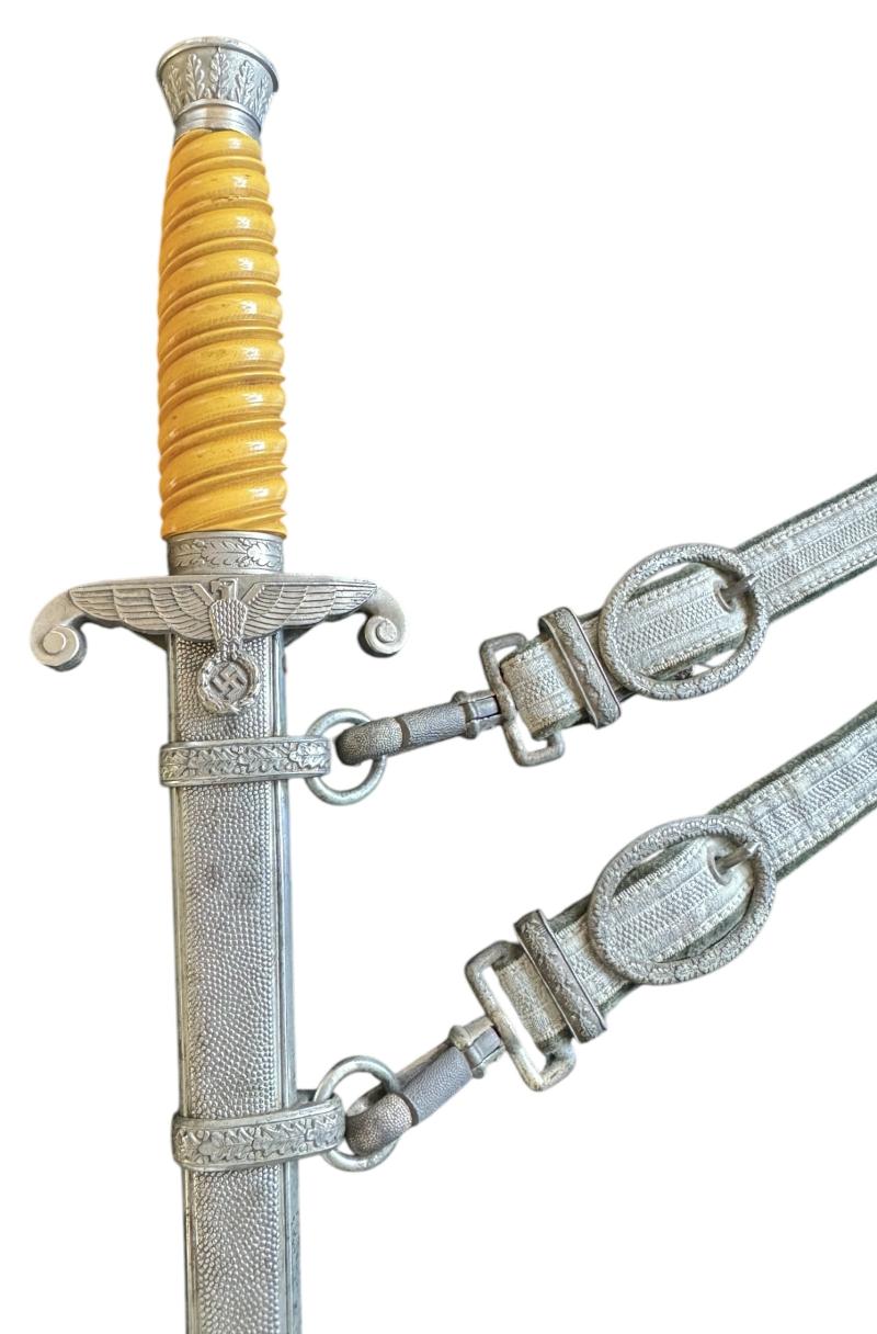 Wehrmacht Officers Dagger with Hangers
