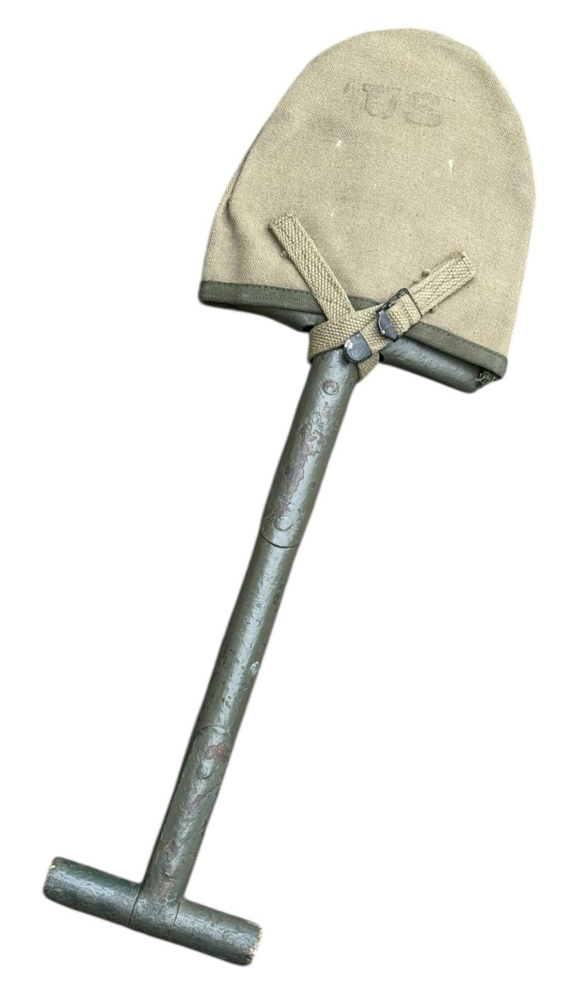 US WW2 T Shovel and Cover