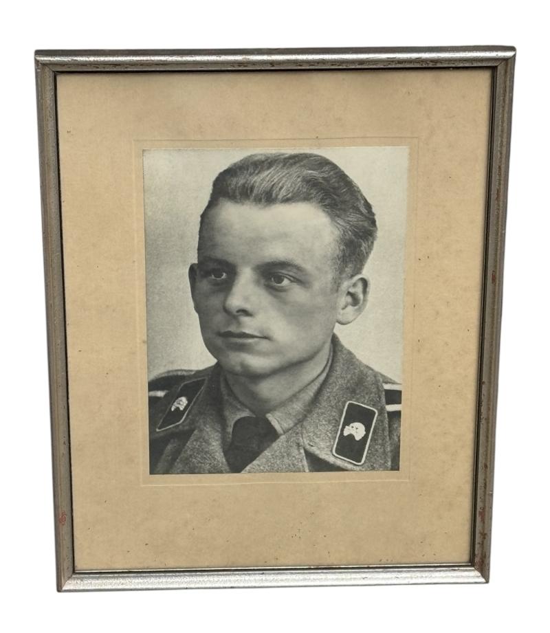 Portrait Photo of a Wehrmacht Sturmgeschutz Soldier