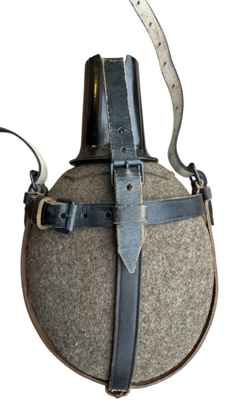 Wehrmacht medic Canteen