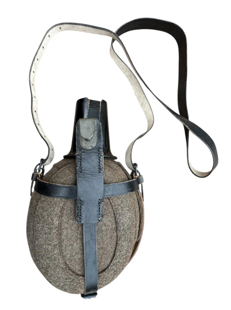 Wehrmacht medic Canteen