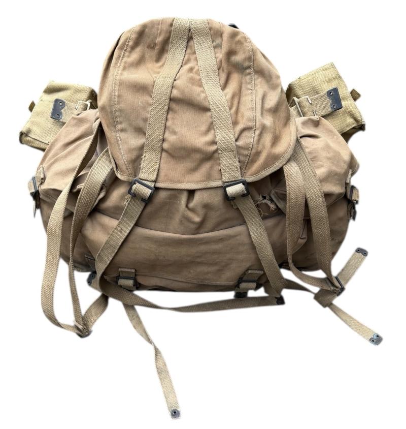 British WW2 Commando/Airborne Bergen Backpack with Brengun Magazine Pouches