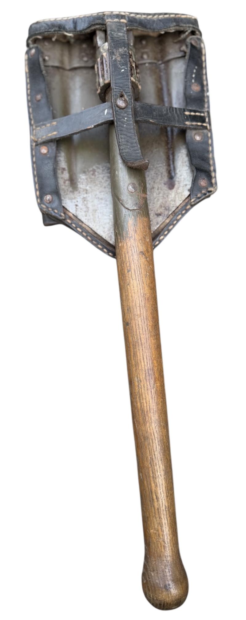 Wehrmacht Folding Shovel in 1th type Carrier