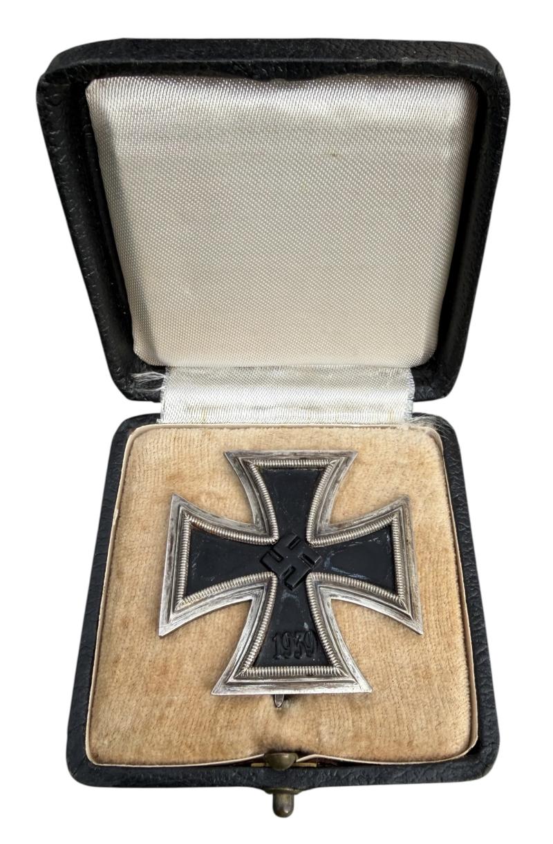 Iron Cross First Class 1939 in Case