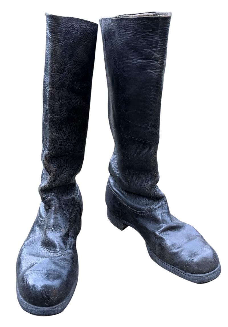 Soviet WW2 Enlisted/NCO’s mans Jack Boots