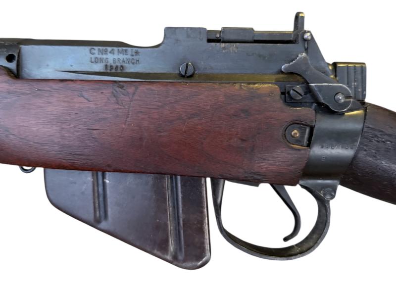 De-activated Canadian WW2 Lee Enfield number 4