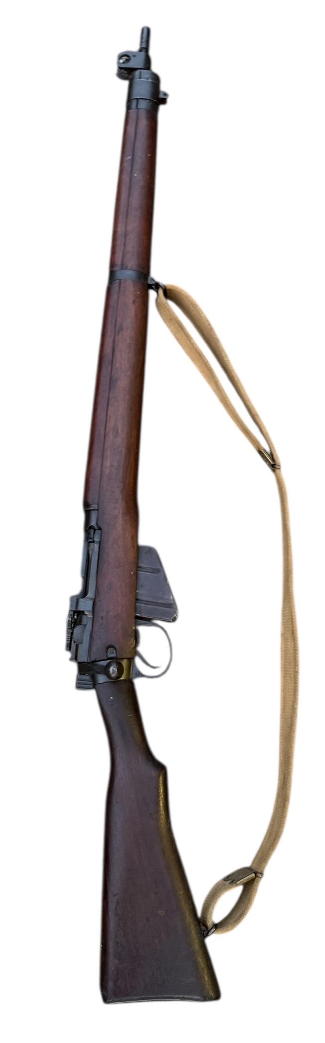 De-activated Canadian WW2 Lee Enfield number 4