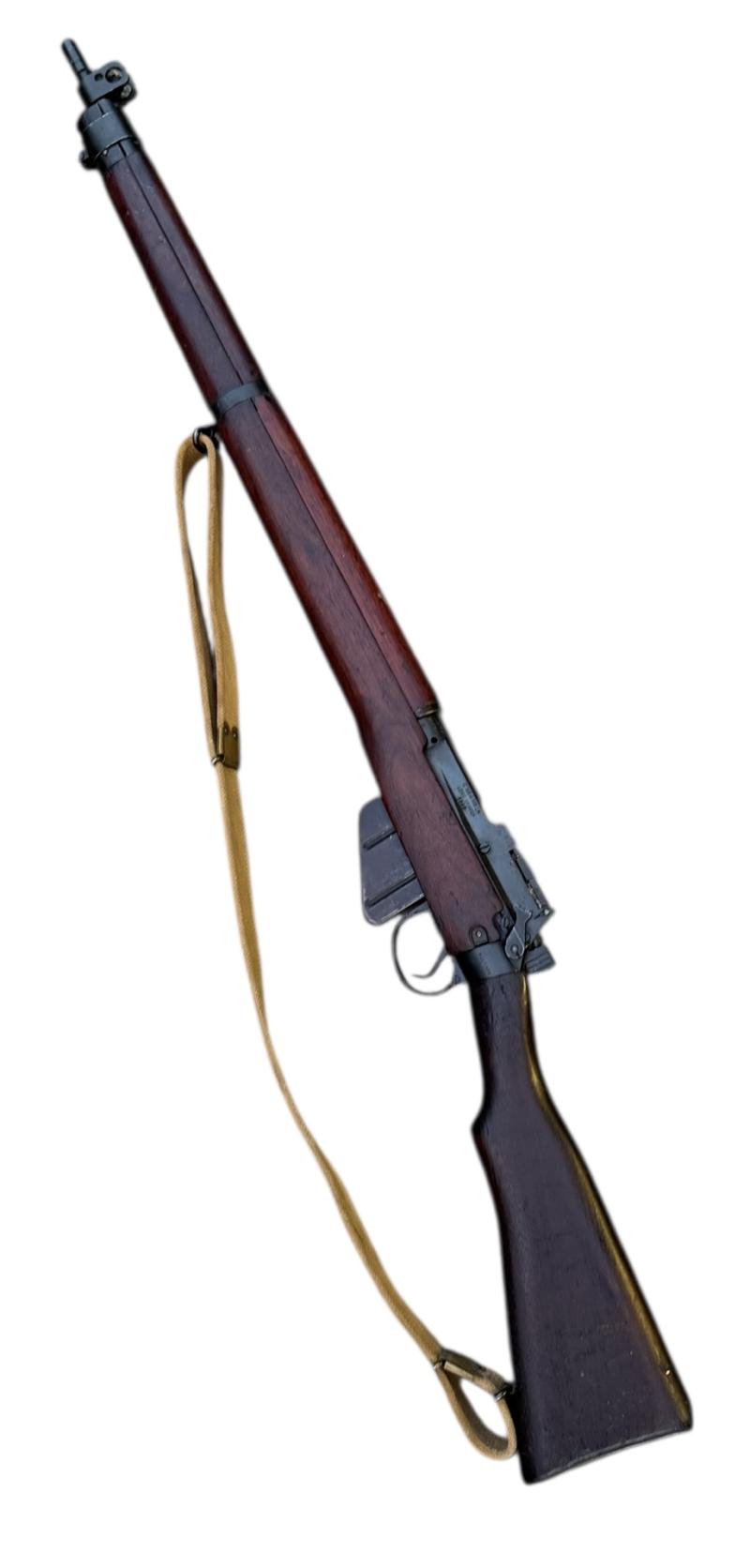 De-activated Canadian WW2 Lee Enfield number 4