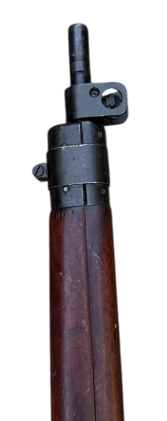 De-activated Canadian WW2 Lee Enfield number 4