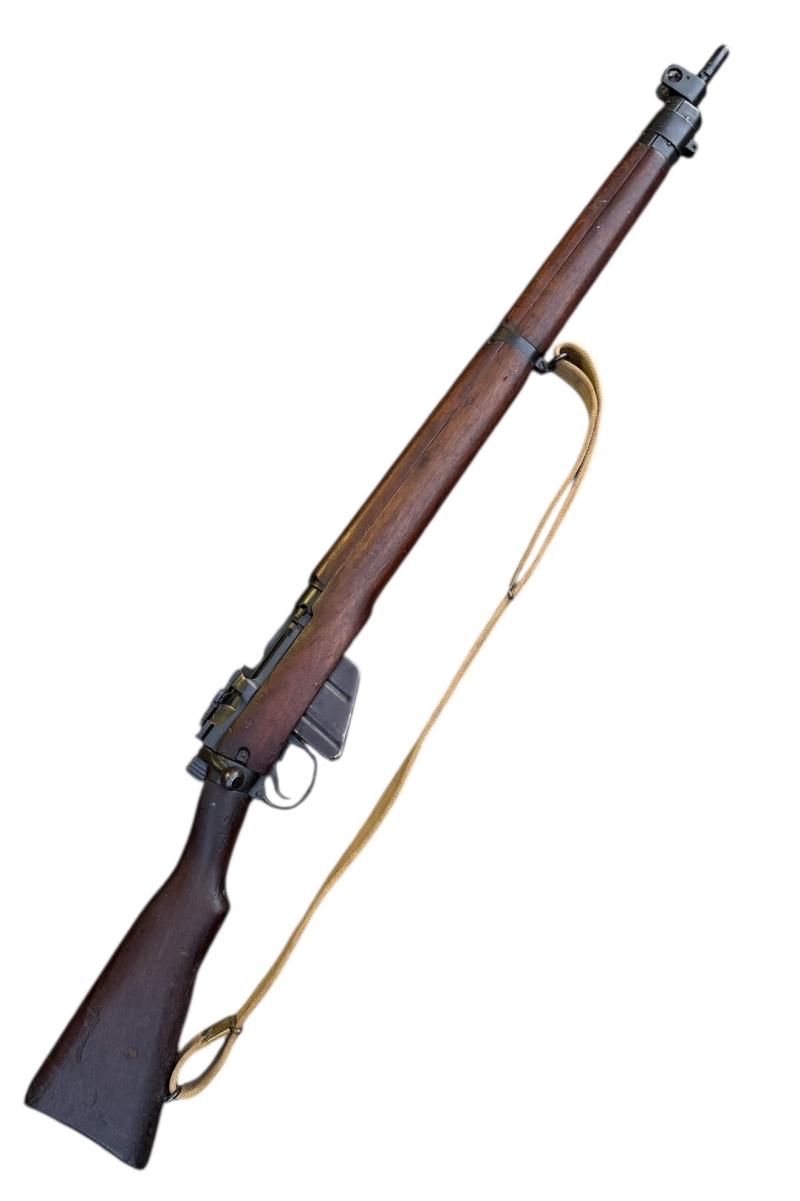 De-activated Canadian WW2 Lee Enfield number 4