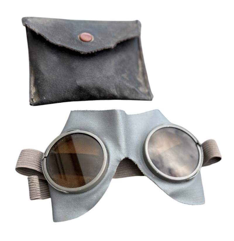 Wehrmacht leather/rubber Dust Goggles