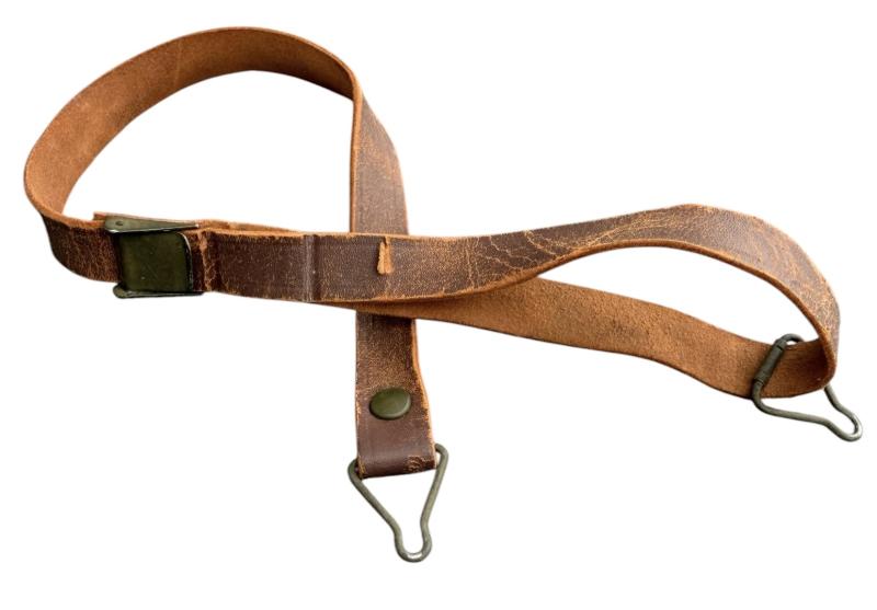 US WW2 Leather Liner Strap with green Buckle