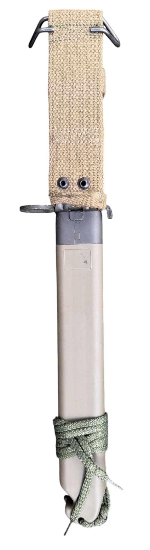 Swiss/German model 1970 KCB SIG 70 Bayonet