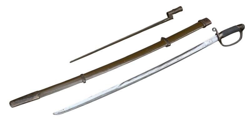 Soviet WW2 model 1881 Sword with Bayonet