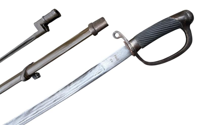 Soviet WW2 model 1881 Sword with Bayonet