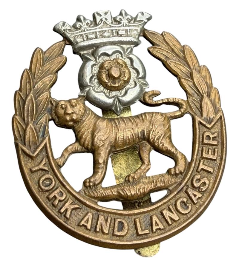 British WW2 The York and Lancaster Regiment Cap Badge
