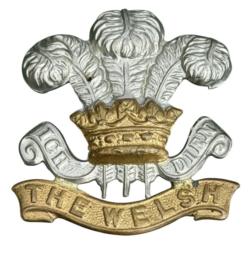 British WW2 The Welsh Regiment Cap Badge