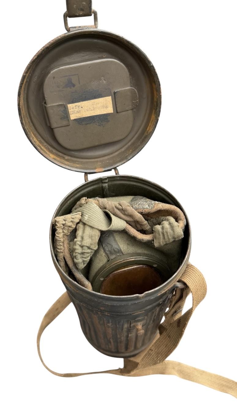 Wehrmacht M31 Gasmask in Cannister
