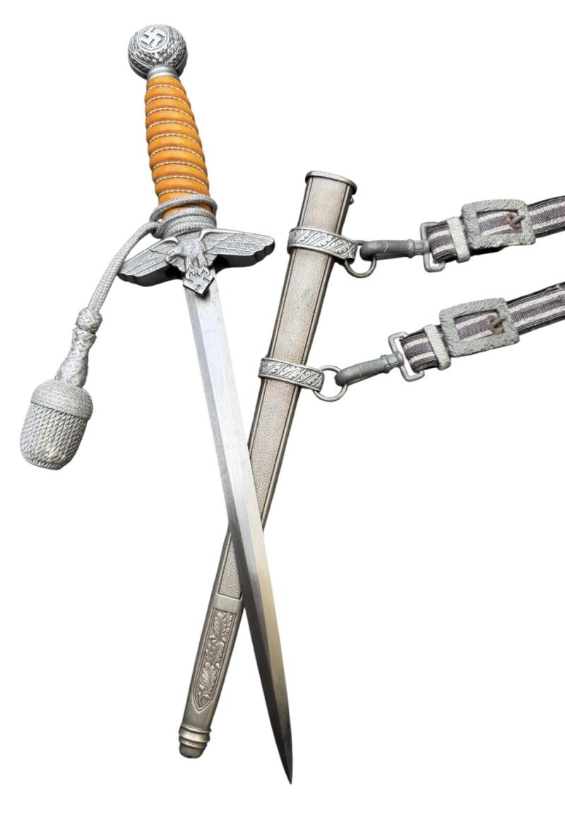 Luftwaffe Officers Dagger with Porte Pé and Hangers