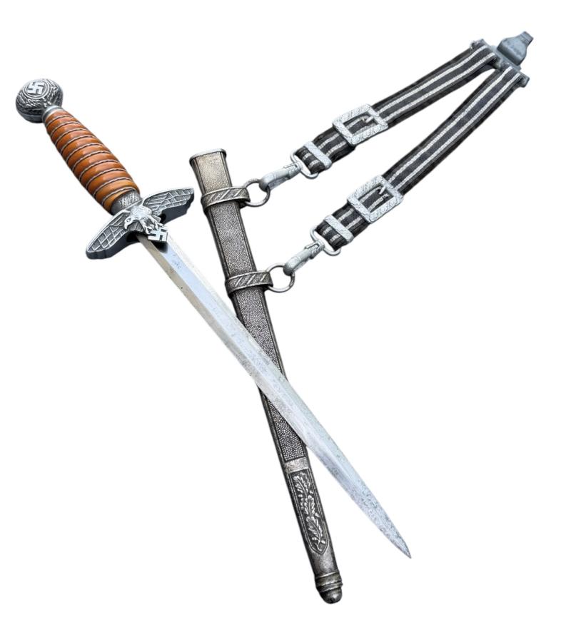 Luftwaffe Dagger with Hangers